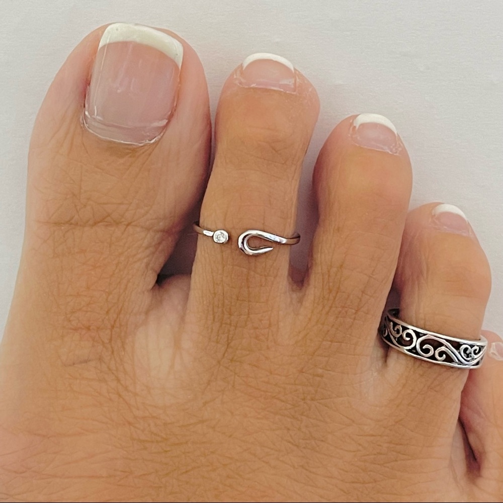 Sterling silver dainty cz toe ring, cubic zirconia toe ring, dainty toe ring